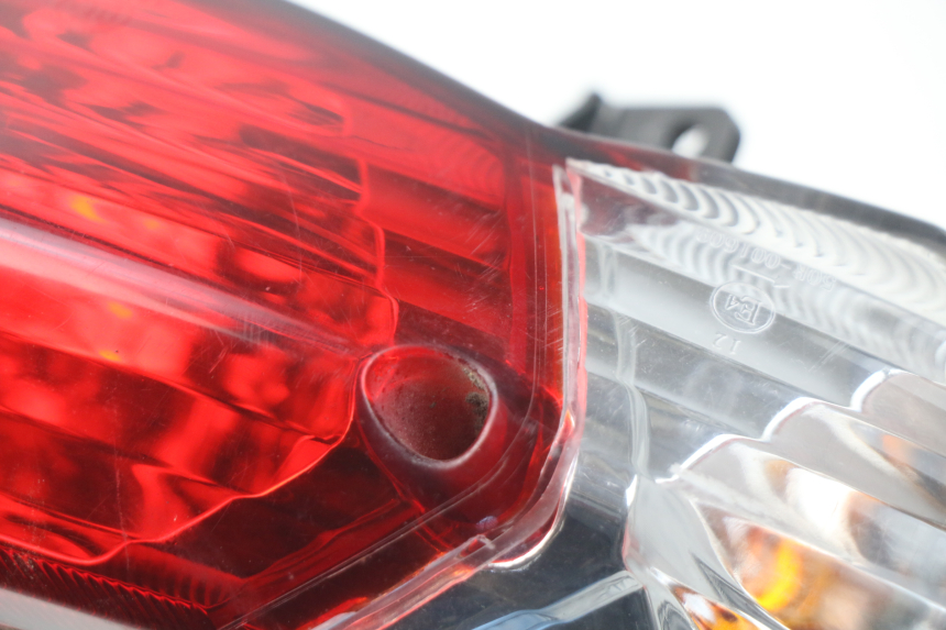 photo de LAMPA TYLNA PEUGEOT KISBEE 2T 50 (2010 - 2017) - Stan powierzchni