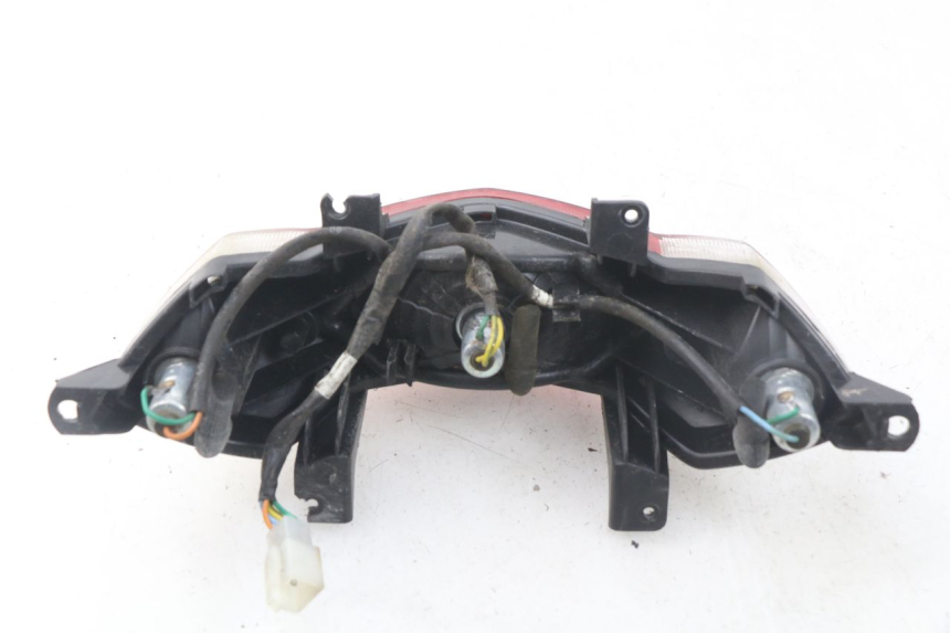 photo de LAMPA TYLNA PEUGEOT KISBEE 2T 50 (2010 - 2017) - Zoom stanu zużycia