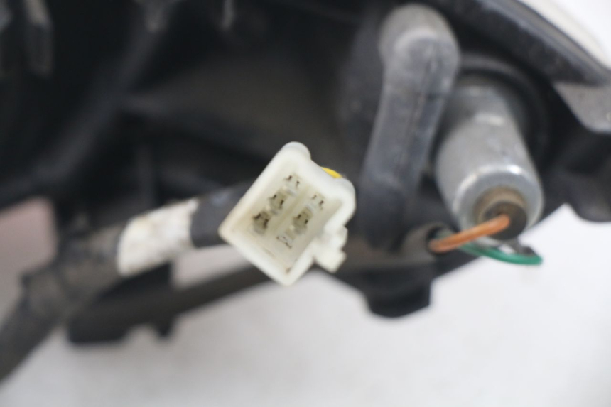 photo de LAMPA TYLNA PEUGEOT KISBEE 2T 50 (2010 - 2017) - Widok ogólny