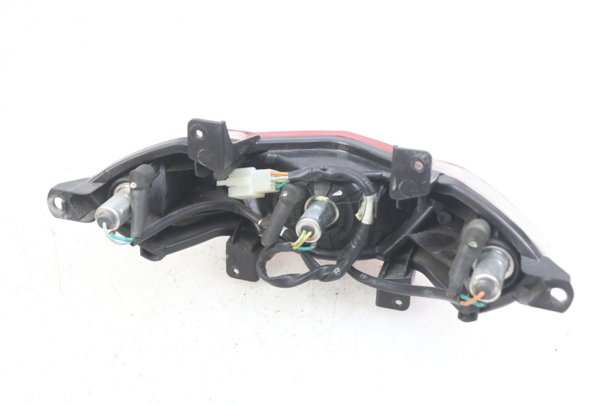 photo de LAMPA TYLNA PEUGEOT KISBEE 2T 50 (2010 - 2017) - Zoom stanu zużycia