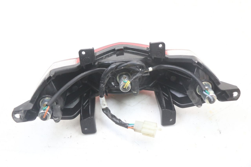 photo de LAMPA TYLNA PEUGEOT KISBEE 2T 50 (2010 - 2017) - Zbliżenie techniczne