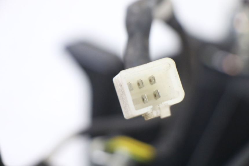 photo de LAMPA TYLNA PEUGEOT KISBEE 2T 50 (2010 - 2017) - Część sprawdzona