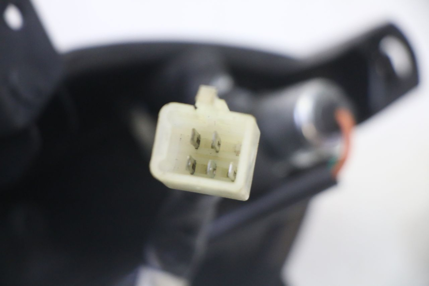 photo de LAMPA TYLNA PEUGEOT KISBEE 2T 50 (2010 - 2017) - Widok ogólny