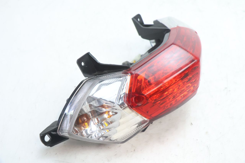 photo de LAMPA TYLNA PEUGEOT KISBEE 2T 50 (2018 - 2022) - Szczegół części