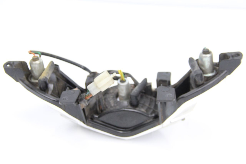 photo de LAMPA TYLNA PEUGEOT KISBEE 4T 50 (2010 - 2017) - Inny kąt widzenia