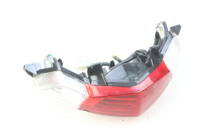 photo de LAMPA TYLNA PEUGEOT KISBEE 4T 50 (2010 - 2017) - Szczegół części