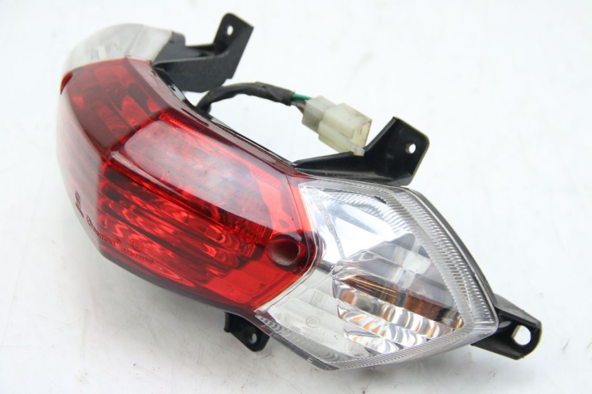 photo de LAMPA TYLNA PEUGEOT KISBEE 4T 50 (2010 - 2017) - Szczegół części