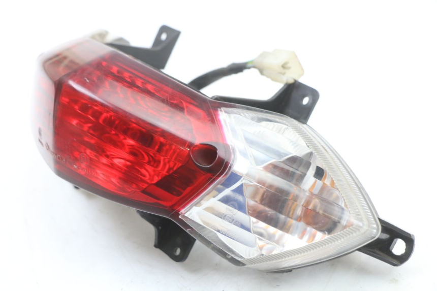 photo de LAMPA TYLNA PEUGEOT KISBEE 4T 50 (2010 - 2017) - Zoom stanu zużycia