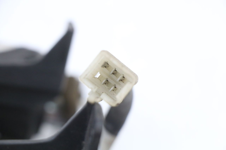 photo de LAMPA TYLNA PEUGEOT KISBEE 4T 50 (2010 - 2017) - Część sprawdzona