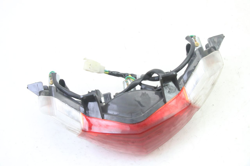 photo de LAMPA TYLNA PEUGEOT KISBEE 4T 50 (2018 - 2022) - Zbliżenie techniczne