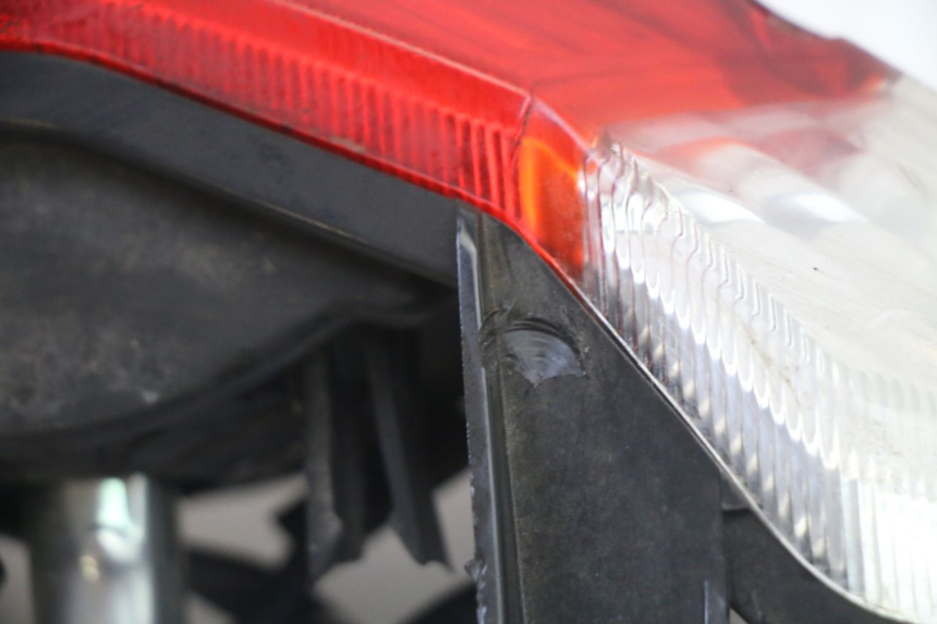 photo de LAMPA TYLNA PEUGEOT KISBEE 4T 50 (2018 - 2022) - Stan powierzchni