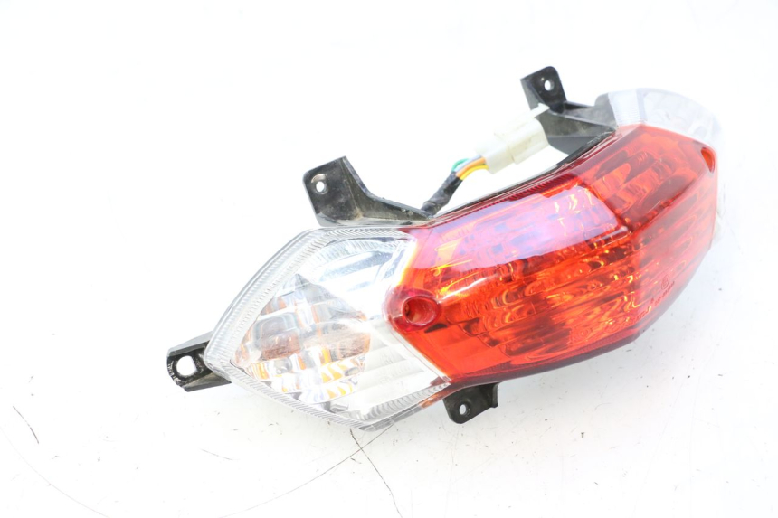 photo de LAMPA TYLNA PEUGEOT KISBEE 4T 50 (2018 - 2022) - Oznaczenia i referencje