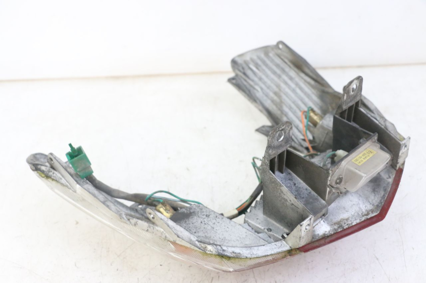 photo de LAMPA TYLNA KYMCO DINK 4T 50 (2007 - 2018) - Zoom stanu zużycia