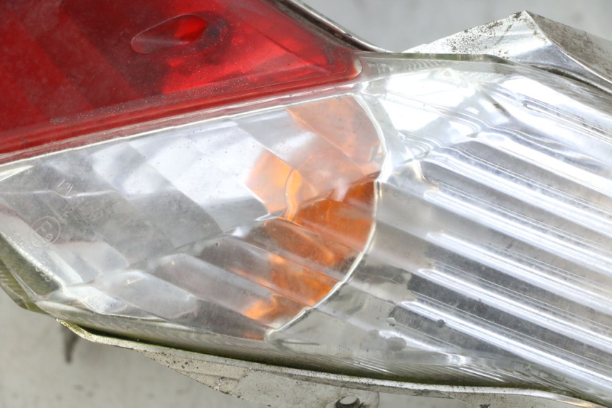 photo de LAMPA TYLNA KYMCO DINK 4T 50 (2007 - 2018) - Część sprawdzona