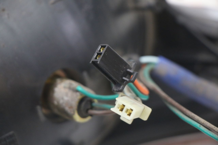 photo de LAMPA TYLNA KYMCO GRAND DINK 125 (2008 - 2014) - Punkty mocowania