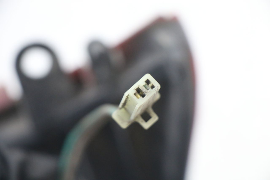 photo de LAMPA TYLNA KYMCO GRAND DINK 125 (2008 - 2014) - Stan powierzchni