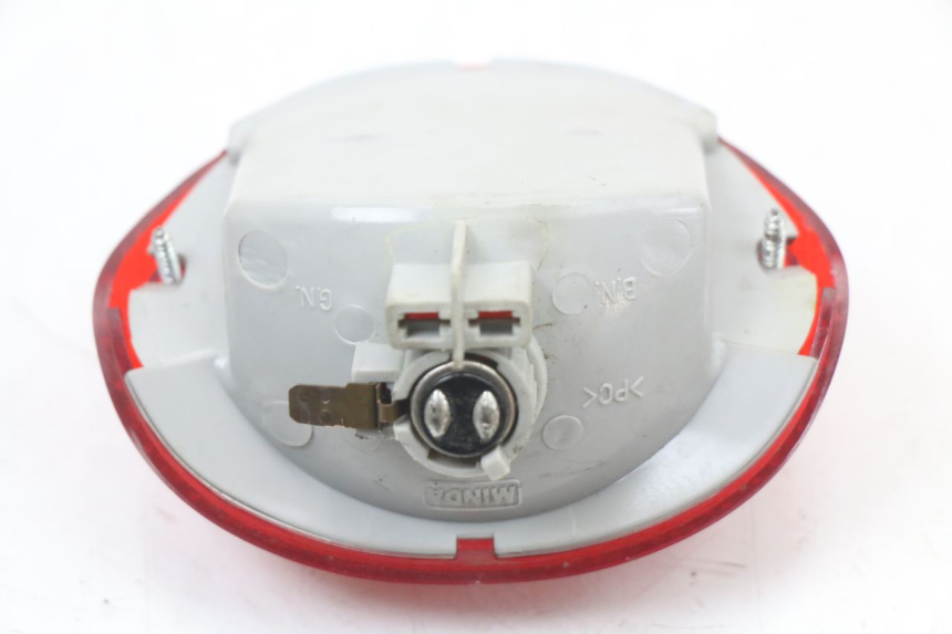 photo de LAMPA TYLNA PIAGGIO LIBERTY 4T 50 (2004 - 2008) - Inny kąt widzenia