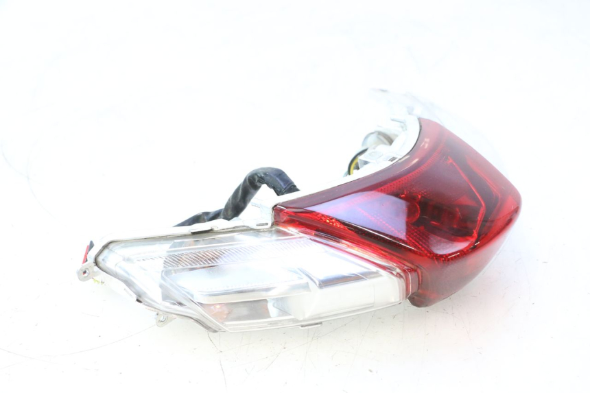photo de LAMPA TYLNA PIAGGIO LIBERTY IGET 4T 50 (2015 - 2020) - Szczegół części