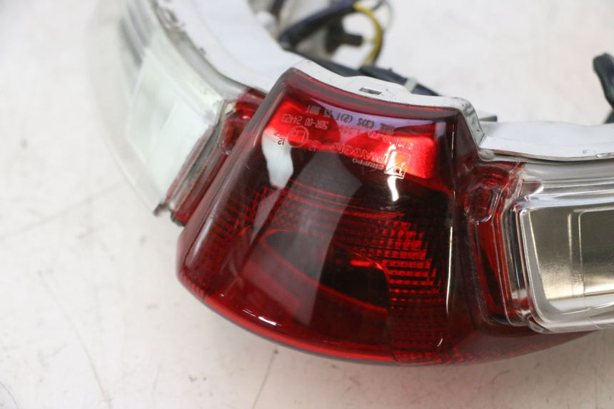 photo de LAMPA TYLNA PIAGGIO LIBERTY IGET 4T 50 (2015 - 2020) - Część sprawdzona