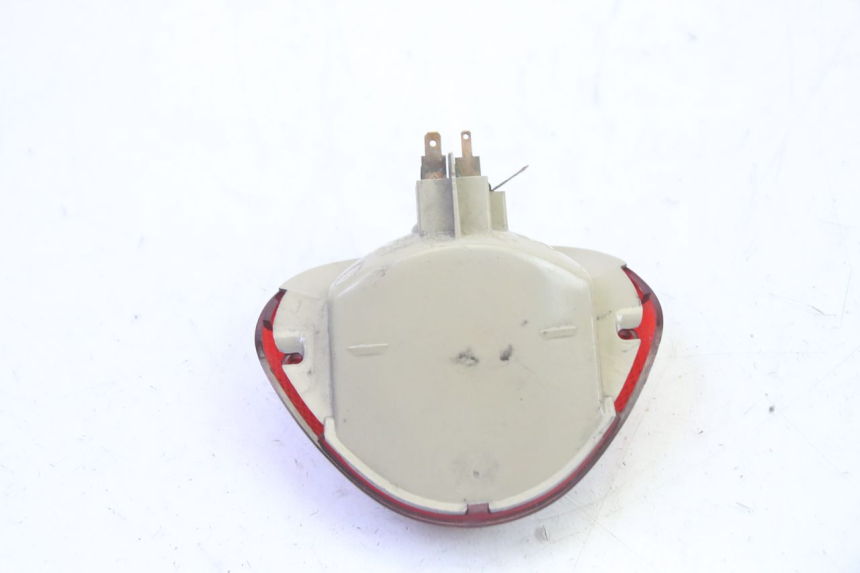 photo de LAMPA TYLNA PIAGGIO LIBERTY 125 (1998 - 2008) - Zbliżenie techniczne