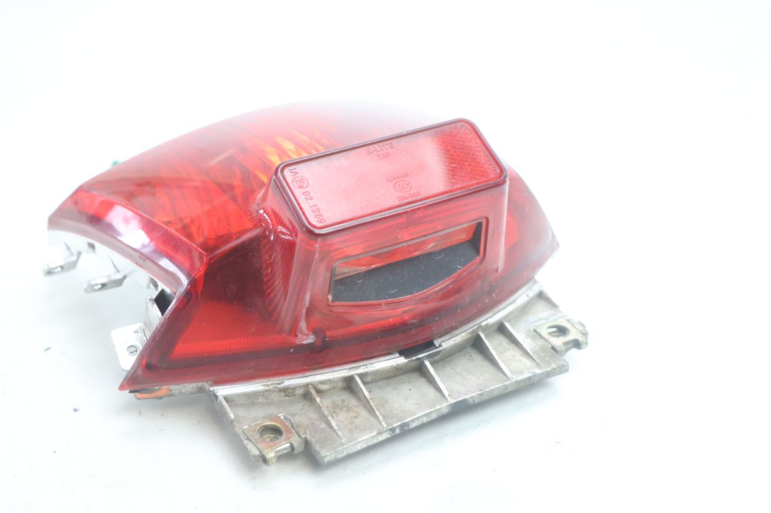 photo de LAMPA TYLNA KYMCO LIKE 125 (2009 - 2016) - Zoom stanu zużycia