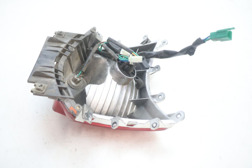 photo de LAMPA TYLNA KYMCO LIKE 125 (2009 - 2016) - Punkty mocowania