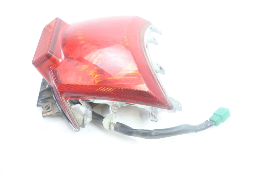 photo de LAMPA TYLNA KYMCO LIKE 125 (2009 - 2016) - Zbliżenie techniczne