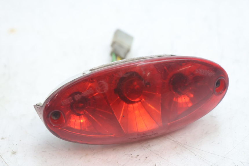 photo de LAMPA TYLNA PEUGEOT LUDIX 50 (2005 - 2007) - Zoom stanu zużycia
