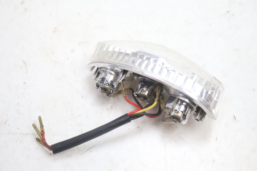 photo de ŚWIATŁO TYLNE PEUGEOT LUDIX SNAKE 2T 50 (2004 - 2014) - Widok ogólny