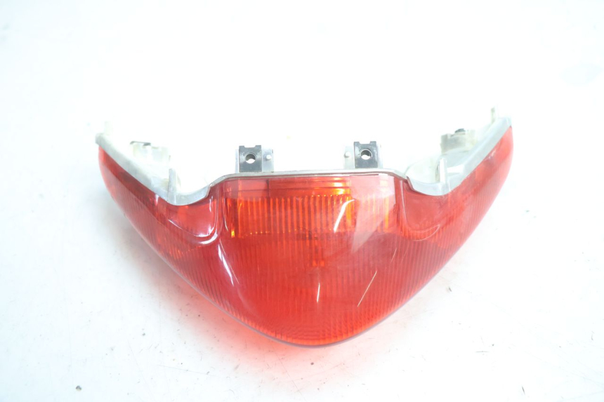 photo de LAMPA TYLNA MBK MACH G AC 50 (2002 - 2014) - Zbliżenie techniczne