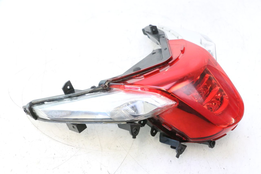 photo de LAMPA TYLNA KYMCO LIKE 4T 50 (2019 - 2025) - Inny kąt widzenia