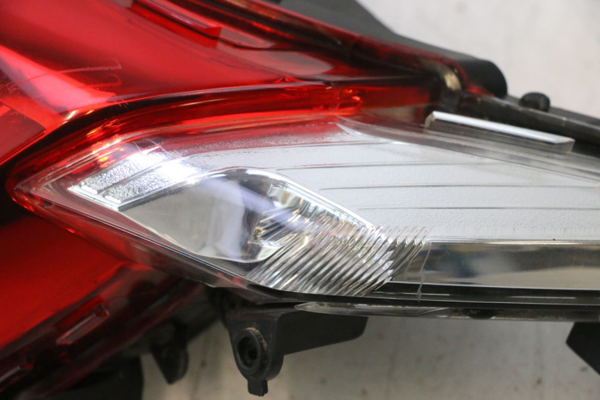 photo de LAMPA TYLNA KYMCO LIKE 4T 50 (2019 - 2025) - Punkty mocowania
