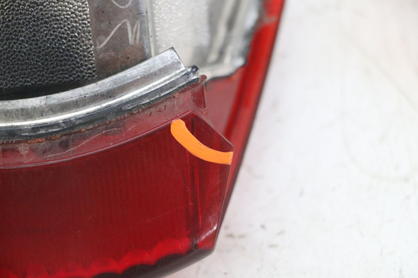 photo de LAMPA TYLNA PIAGGIO NEW TYPHOON 50 (2018 - 2021) - Oznaczenia i referencje