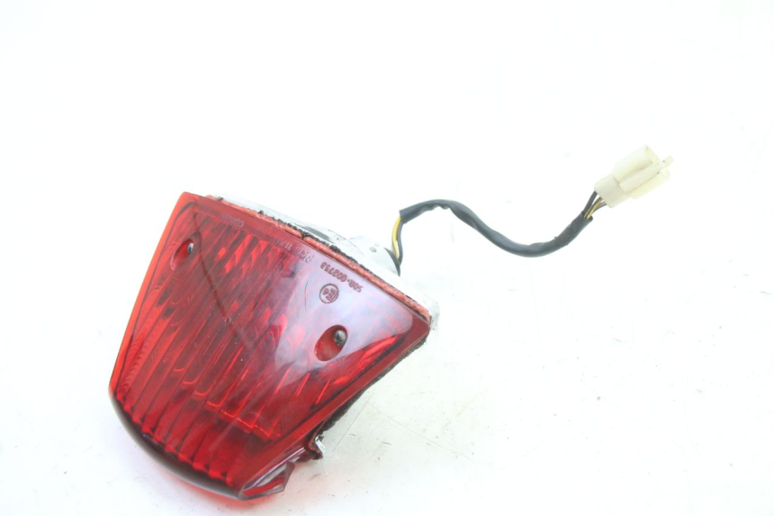 photo de LAMPA TYLNA PIAGGIO NEW TYPHOON 50 (2018 - 2021) - Zoom stanu zużycia