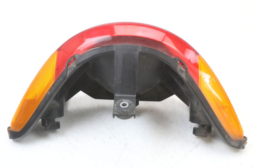 photo de LAMPA TYLNA HONDA NTV DEAUVILLE 650 (1998 - 2001) - Inny kąt widzenia