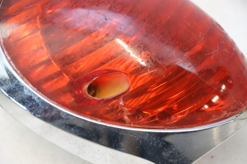 photo de LAMPA TYLNA JM MOTORS OLDIES 4T 50 (2010 - 2020) - Szczegóły charakterystyczne