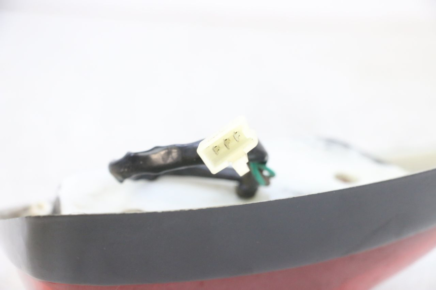 photo de LAMPA TYLNA JM MOTORS OLDIES GT 4T 50 (2018 - 2025) - Zoom stanu zużycia