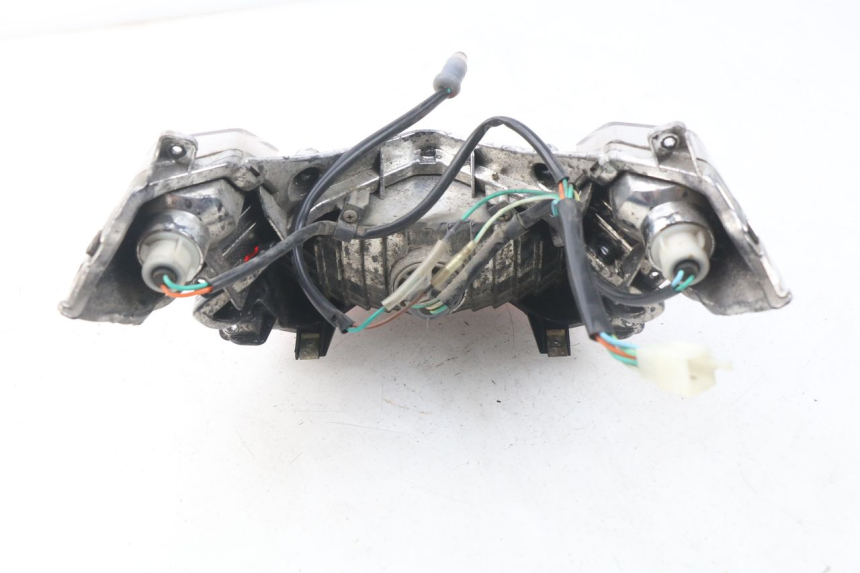 photo de LAMPA TYLNA SYM ORBIT III 3 4T 50 (2018 - 2021) - Zbliżenie techniczne