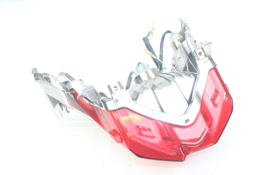 photo de LAMPA TYLNA SYM ORBIT III 3 4T 50 (2018 - 2021) - Zbliżenie techniczne