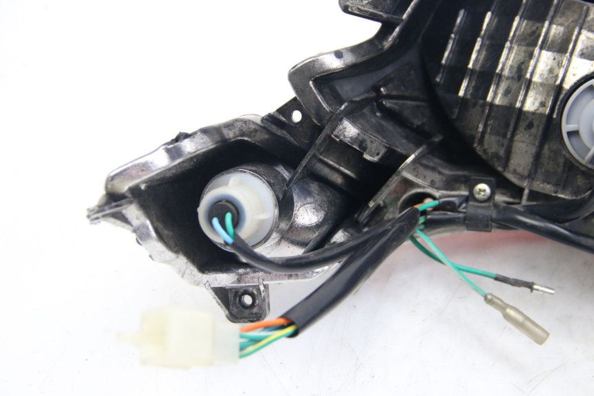 photo de LAMPA TYLNA SYM ORBIT III 3 4T 50 (2021 - 2025) - Oznaczenia i referencje