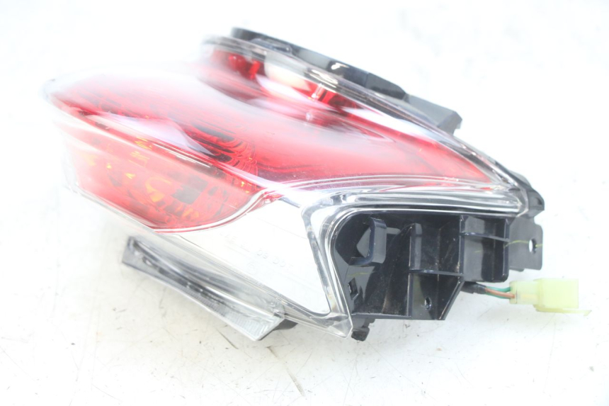 photo de LAMPA TYLNA HONDA PCX (JF47) 125 (2012 - 2013) - Szczegół części