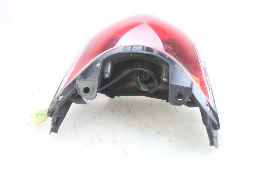 photo de LAMPA TYLNA HONDA PCX (JF47) 125 (2012 - 2013) - Inny kąt widzenia