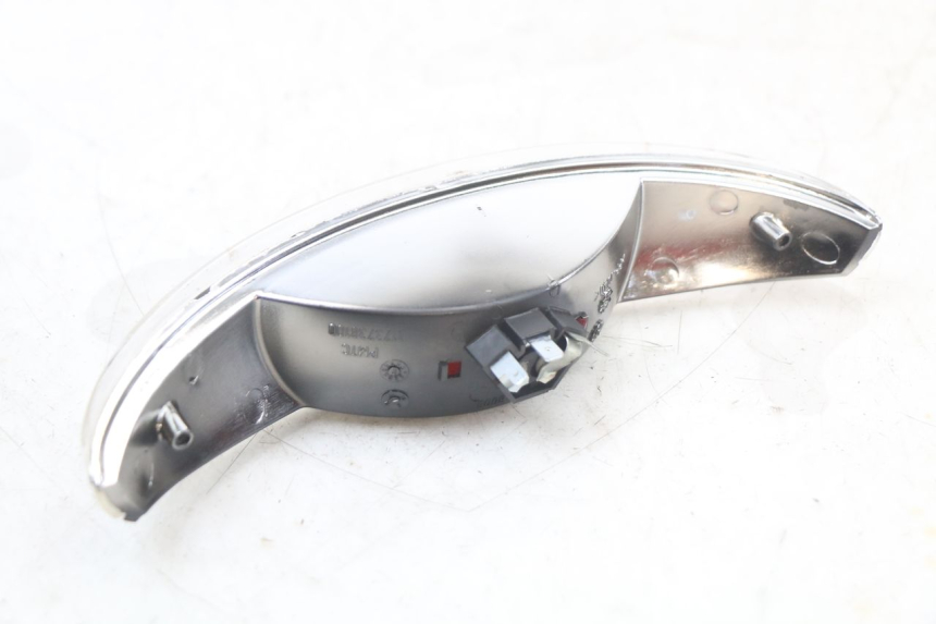 photo de LAMPA TYLNA PEUGEOT ELYSTAR 50 (2002 - 2014) - Zbliżenie techniczne