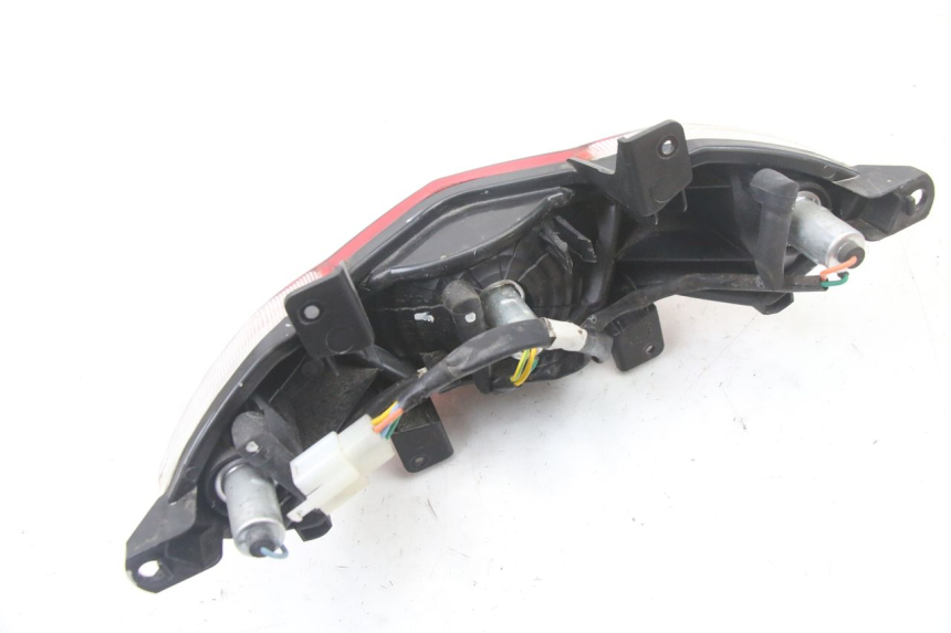 photo de LAMPA TYLNA PEUGEOT KISBEE 4T 50 (2018 - 2022) - Punkty mocowania