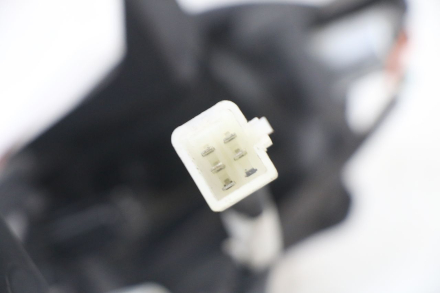 photo de LAMPA TYLNA PEUGEOT KISBEE 4T 50 (2018 - 2022) - Oznaczenia i referencje