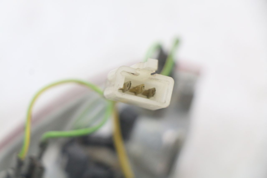 photo de LAMPA TYLNA PEUGEOT LUDIX 50 (2005 - 2007) - Punkty mocowania