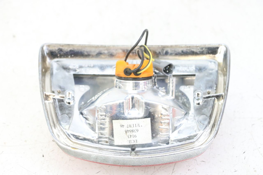 photo de LAMPA TYLNA PIAGGIO VESPA LX 150 (2005 - 2013) - Szczegół części