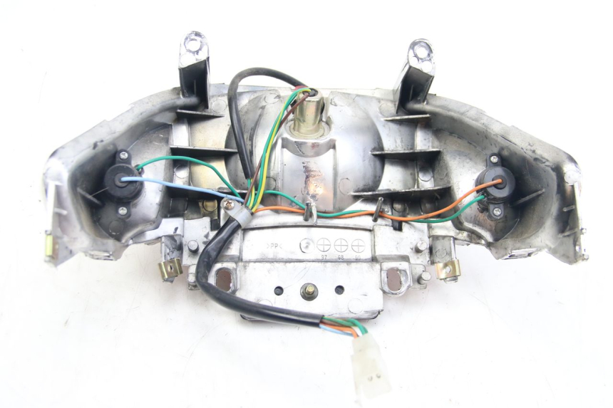 photo de LAMPA TYLNA TNT MOTOR ROMA 10' 4T 50 (2019 - 2022) - Część sprawdzona