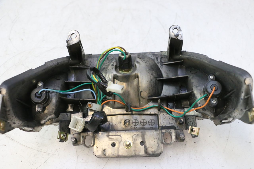 photo de LAMPA TYLNA TNT MOTOR ROMA 12' 2T 50 (2007 - 2018) - Zoom stanu zużycia
