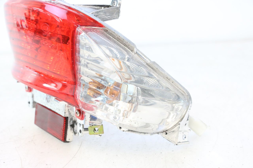 photo de LAMPA TYLNA TNT MOTOR ROMA 12' 2T 50 (2007 - 2018) - Szczegóły charakterystyczne